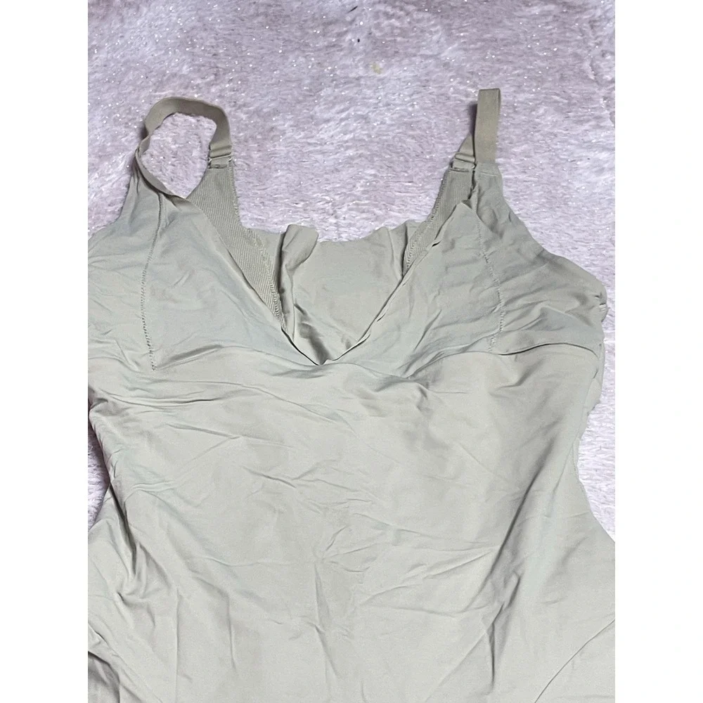Maidenform Shapewear Tan‎ Slimming Women's Bodysuit Romper XL Shorts